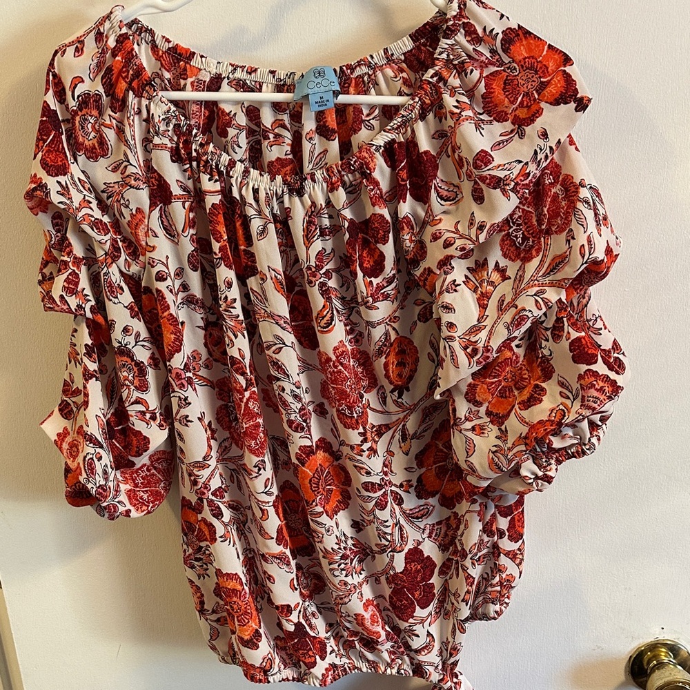 Ce ce Floral Ruffle Sleeve Top - Red and Orange